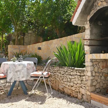 With A Sea View Terrace, Ciovo Near Appartamento *