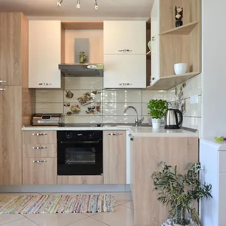 Appartamento With A Sea View Terrace, Ciovo Near *
