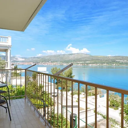 With A Sea View Terrace, Ciovo Near Appartamento