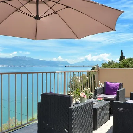 With A Sea View Terrace, Ciovo Near Appartement
